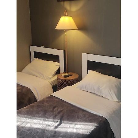 Hotel Lux Tbiliszi Kültér fotó