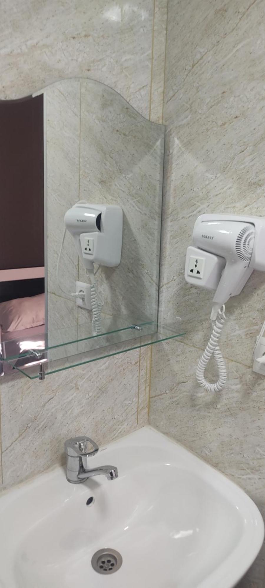 Hotel Lux Tbiliszi Kültér fotó