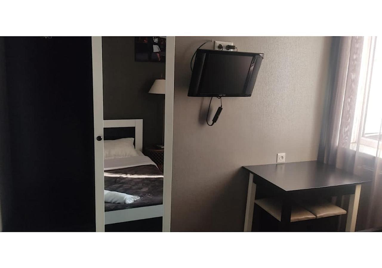 Hotel Lux Tbiliszi Kültér fotó